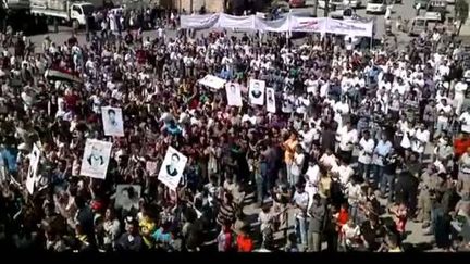 Manifestation contre le régime syrien dans la ville de Daraa, ce vendredi 14 octobre. (AFP / Youtube)