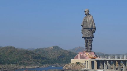 La statue de Sardar Vallabhabhai Patel, inaugurée dans le Gujarat, en Inde, la plus haute du monde
 (PIB / AFP)