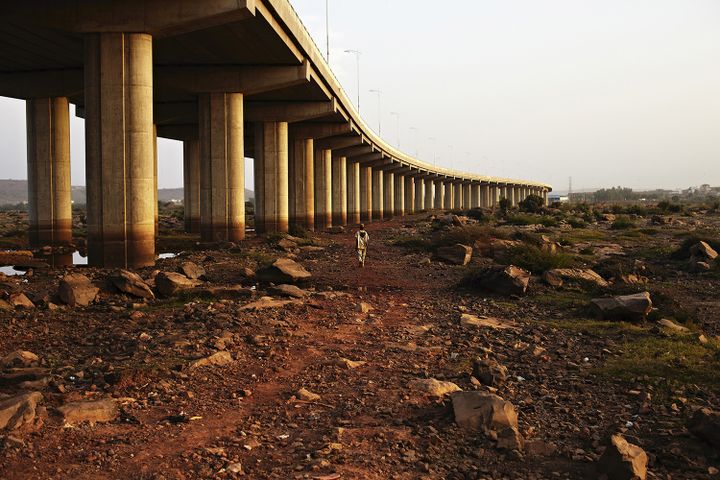 Pont de l’amitié sino-malienne #1, Sotuba, Bamako, Mali, 2013&nbsp;


 (FRANÇOIS-XAVIER GBRE)