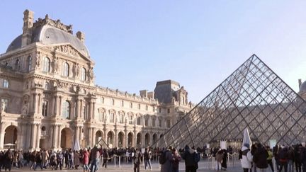 Musée du Louvre : un monument au coeur du pouvoir