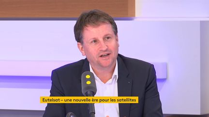 Rodolphe Belmer, le directeur général d’Eutelsat sur le plateau de franceinfo. (FRANCEINFO)