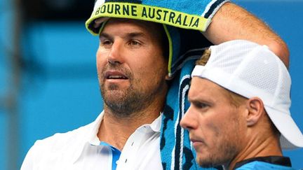 Le futur ex-capitaine de Coupe Davis australien Patrick Rafter et son successeur Lleyton Hewitt