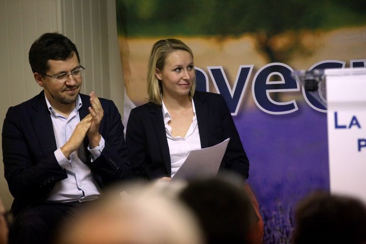 L'ancien président des Jeunes actifs, Franck Allisio, et la députée frontiste&nbsp;Marion Maréchal-Le Pen, le 12 novembre 2015 à Aix-en-Provence. (MAXPPP)