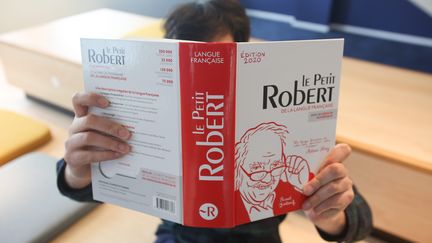 L'édition 2020 du dictionnaire Le Petit Robert, le 12 mai 2019 à Paris. (MAXPPP)