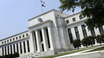 Le b&acirc;timent de la R&eacute;serve f&eacute;d&eacute;rale am&eacute;ricaine &agrave; Washington D.C. (Etats-Unis), le 19 juin 2012. (YURI GRIPAS / AFP)