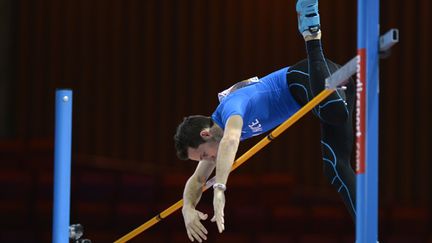 Renaud Lavillenie a franchi 6,04m samedi à Sotteville-lès-Rouen.