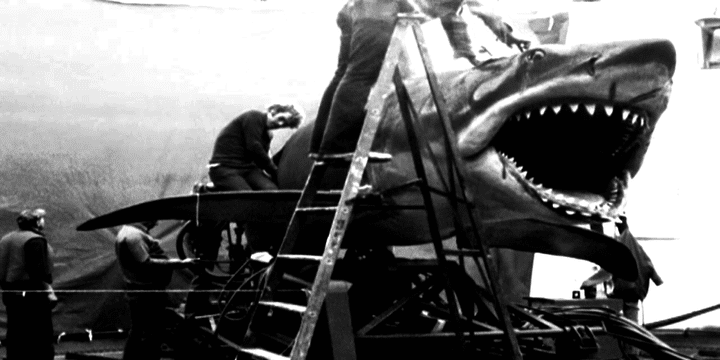 L'un des trois requins mécaniques utilisés pour le film.
 (Media Burn Archives)