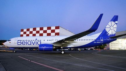 Un avion de la compagnie nationale biélorusse Belavia à l'aéroport international de Minsk, le 4 juin 2021. (EYEPRESS NEWS / AFP)