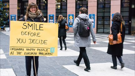  (Aurélie Delahaye et son projet Ordinary Happy People au Parlement européen © European Union 2015 - European Parliament)