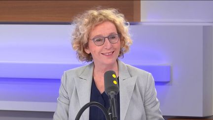 Muriel Pénicaud, la ministre du Travail était l'invitée du 18h50 de franceinfo. (FRANCEINFO / RADIOFRANCE)