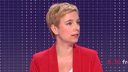 Clémentine Autaine, députée LFI, "invitée du 8h30 franceinfo", samedi 8 janvier 2022. (FRANCEINFO / RADIOFRANCE)