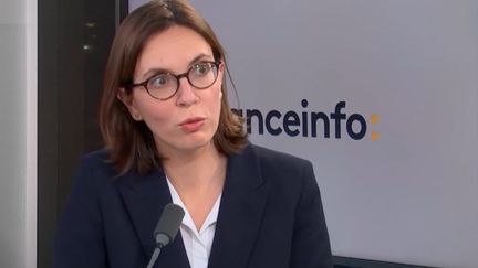 La ministre de la Transformation et de la Fonction publique Amélie de Montchalin était l'invitée de franceinfo, lundi 3 janvier 2022. (FRANCEINFO / RADIO FRANCE)