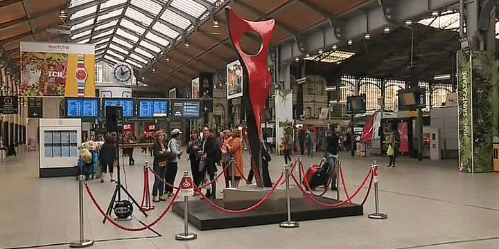 La "Carmen" par Nathalie Camoin-Chanet à la gare Paris Saint-Lazare
 (France 3 / Culturebox )