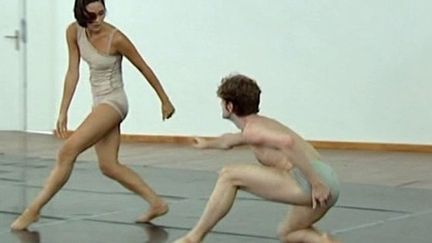 Deux danseurs du Ballet d&#039;Europe en pleine répétition
 (France3 / Culturebox)