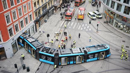 Un tramway est rentré dans une boutique du centre d'Oslo (Norvège), le 29 octobre 2024. (TERJE PEDERSEN / NTB / AFP)