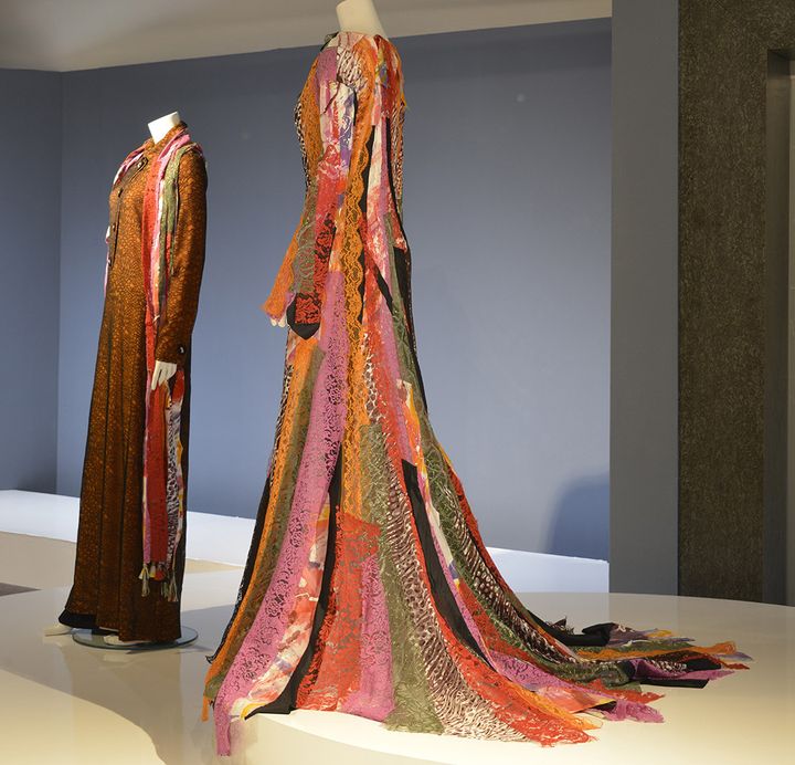 De la Toile à l'étoffe : robes de Philippe Deverdieu, inspiration Narayana Bushiko
 (P.Auvé)