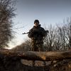 Un milicien prorusse dans la r&eacute;gion s&eacute;paratiste de Louhansk, dans l'est de l'Ukraine, le 5 novembre 2014. (VALERIY MELNIKOV / RIA NOVOSTI / AFP)