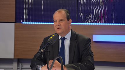 Jean-Christophe Cambédilis, secrétaire général du PS dans le studio 221 de Radio France (Jean-Christophe Bourdillat / Radio France)