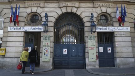 L'hôpital Saint-Antoine, à Paris, le 15 avril 2019. (KENZO TRIBOUILLARD / AFP)