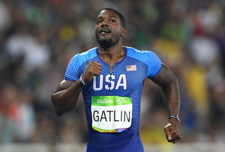 L'Américain Justin Gatlin aux Jeux olympiques de Rio lors de la demi-finale du 200 m, mercredi 17 août 2016. (JOHANNES EISELE / AFP)