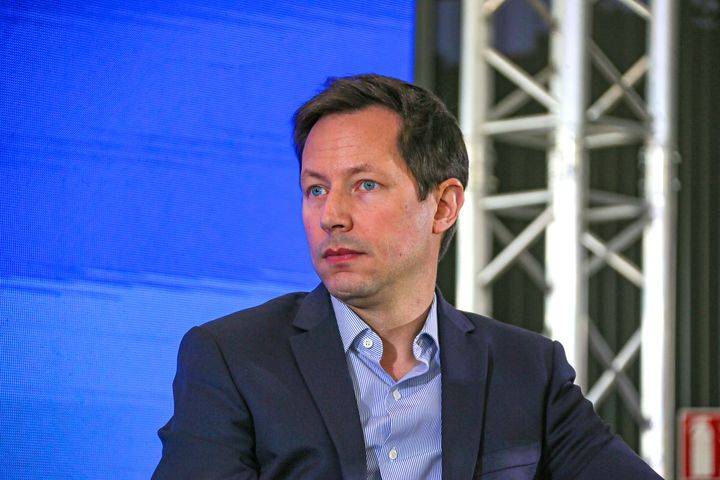 L'eurodéputé Les Républicains François-Xavier Bellamy lors à Valence (Drôme), le 30 septembre 2023. (NICOLAS GUYONNET / HANS LUCAS / AFP)