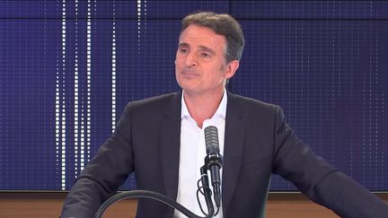 Eric Piolle, maire EELV de Grenoble le 18 juin 2021 sur franceinfo. (FRANCEINFO / RADIO FRANCE)