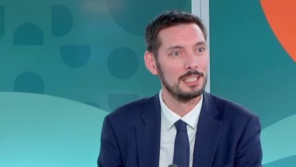 Santé : Jonathan Denis, président de l’ADMD, préconise "une infusion de la culture palliative dans tout le domaine médical" (FRANCEINFO)