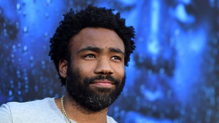 L'acteur et chanteur Donald Glover, alias Childish Gambino, lors de la cérémonie "For Your Consideration Red Carpet Event", à Atlanta aux Etats-Unis, le 8 juin 2018. (VALERIE MACON / AFP)