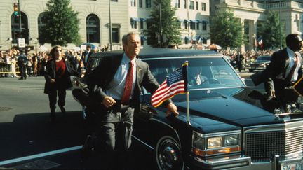 Clint Eastwood campe le rôle d'un agent secret chargé de la sécurité du président des Etats-Unis dans "Dans la ligne de mire". (ARCHIVES DU 7EME ART / AFP)