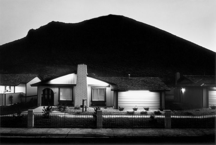 Lewis Baltz, Model Home, Shadow Mountain, Nevada, 1977, Bruxelles, Fondation A Stichting
 (Lewis Baltz, courtesy Galerie Thomas Zander, Cologne)