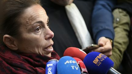 L'ancienne présidente de l'INA (Institut national de l'audiovisuel), Agnès Saal, le 11 avril 2016, devant le tribunal de Créteil (Val-de-Marne). (LIONEL BONAVENTURE / AFP)