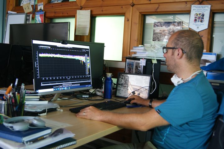 At the Montagne Sûre foundation, glaciologist Fabrizio Troilo is studying the last movements of the Planpincieux glacier, on July 19, 2021 in Courmayeur (Italy).  (SOLENE LEROUX / FRANCEINFO)