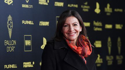 Anne Hidalgo, le 29 novembre 2021, à Paris. (ANNE-CHRISTINE POUJOULAT / AFP)