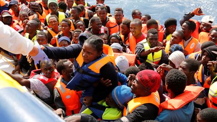 4 500 migrants secourus mardi en Méditerranée dont un bébé né dans un navire italien