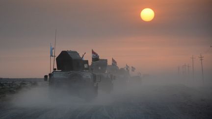 Les forces irakiennes se préparent à&nbsp;la bataille de Mossoul le 10 octobre 2016. (MAHMOUD AL-SAMARRAI / AFP)