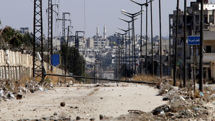 L'entrée d'un quartier central de Homs (Syrie), le 19 septembre 2016.&nbsp; (OMAR SANADIKI / REUTERS)