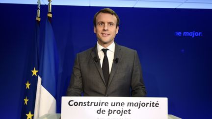 Le candidat à la présidentielle, leader d'En marche, Emmanuel Macron à Paris, jeudi 19 janvier.&nbsp; (ERIC FEFERBERG / AFP)