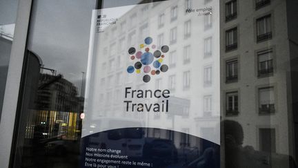 Une agence France Travail à Paris, le 19 janvier 2024. (MAGALI COHEN / HANS LUCAS / AFP)