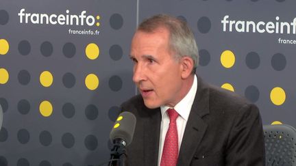 Olivier Zarouatti, président du directoire de Zodiac Aerospace. (RADIO FRANCE / CAPTURE D'ÉCRAN)