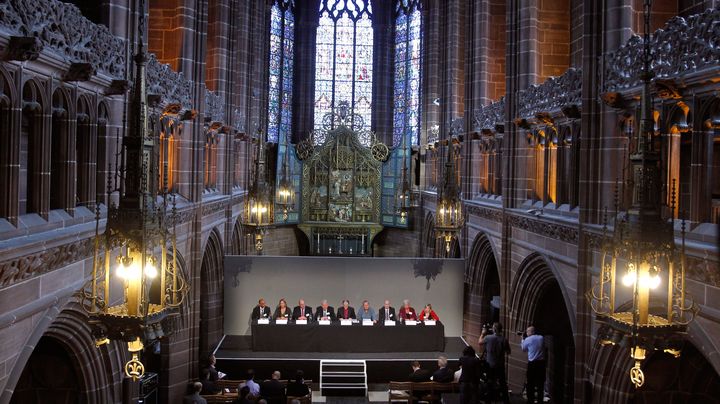 La conf&eacute;rence de presse du groupe de travail ind&eacute;pendant sur la catastrophe de Hillsborough, dans la cath&eacute;drale de Liverpool, le 12 septembre 2012.&nbsp; (PETER BYRNE / POOL)