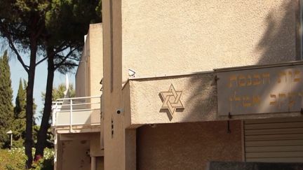 Incendie devant la synagogue de la Grande-Motte : que sait-on du suspect ?