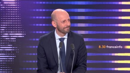 Stanislas Guerini,&nbsp;ministre de la Transformation et de la Fonction publiques, était l'invité du "8h30 franceinfo" samedi 15 avril 2023.&nbsp; (FRANCEINFO / RADIOFRANCE)