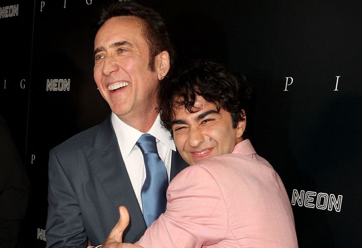 Nicolas Cage et Alex Wolff pour la première de "Pig" en juillet 2021 à Los Angeles.&nbsp; (KEVIN WINTER / GETTY IMAGES NORTH AMERICA)