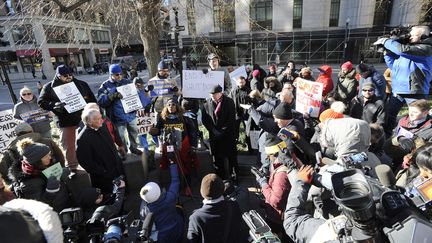 Une manifestation d'employés du gouvernement et d'habitants inquiets du "shutdown", à Boston (Etats-Unis) le 11 janvier 2019. (JOSEPH PREZIOSO / AFP)