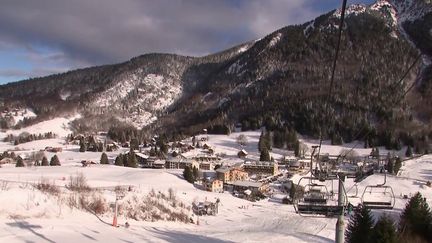 Stations de ski : l'Alpe du Grand Serre poursuit son activité et ouvre sa saison hivernale