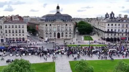 Un homme de 26 ans a été interpellé, mardi 21 mai, à Bordeaux (Gironde). Il planifiait une action violente. (FRANCE 2)