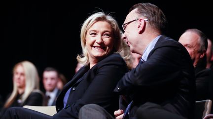 La pr&eacute;sidente du Front national, Marine Le Pen, en meeting &agrave; Savigny-sur-Orge (Essonne), le 19 f&eacute;vrier 2015. (JALLAL SEDDIKI / CITIZENSIDE / AFP)