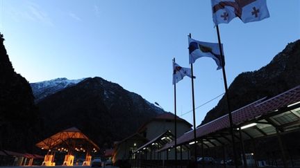 Le poste frontière de Darial Gorge ou Verkhni Lars, le 01/03/2010 (AFP/Vano Shlamov)