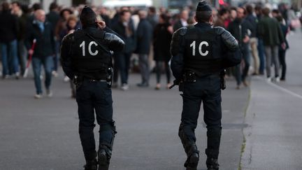  Ici, la sécurité autour du meeting, au Grand Palais, à Lille. (BAZIZ CHIBANE / MAXPPP)