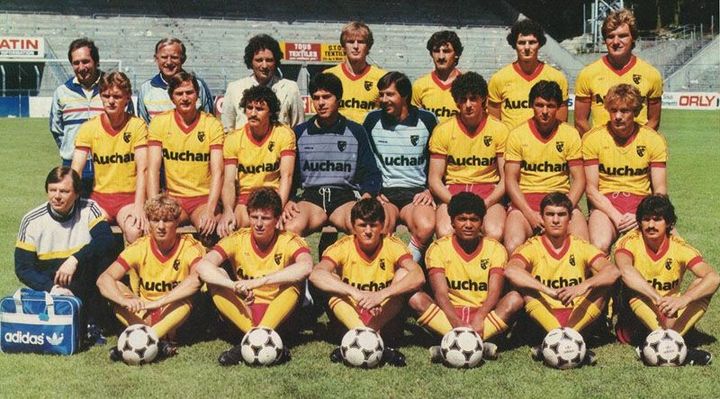 Gérard Houllier (en haut à gauche), entraîneur du RC Lens de 1982 à 1985.